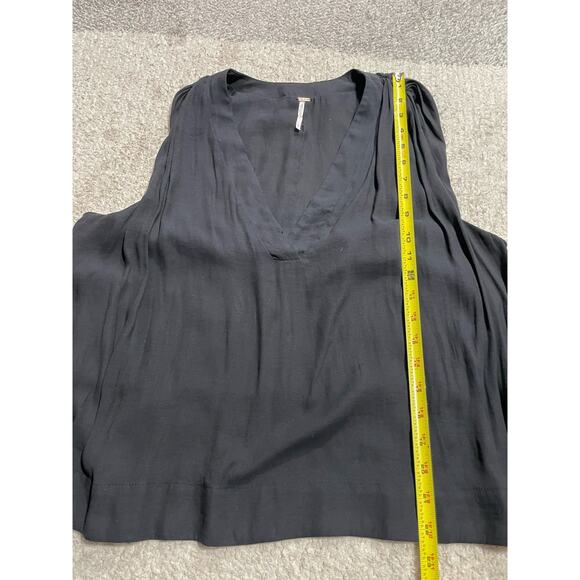 Free People Sleeveless Pleated Top V Neck Blouse Womens Size Small Layered Black - Picture 3 of 10